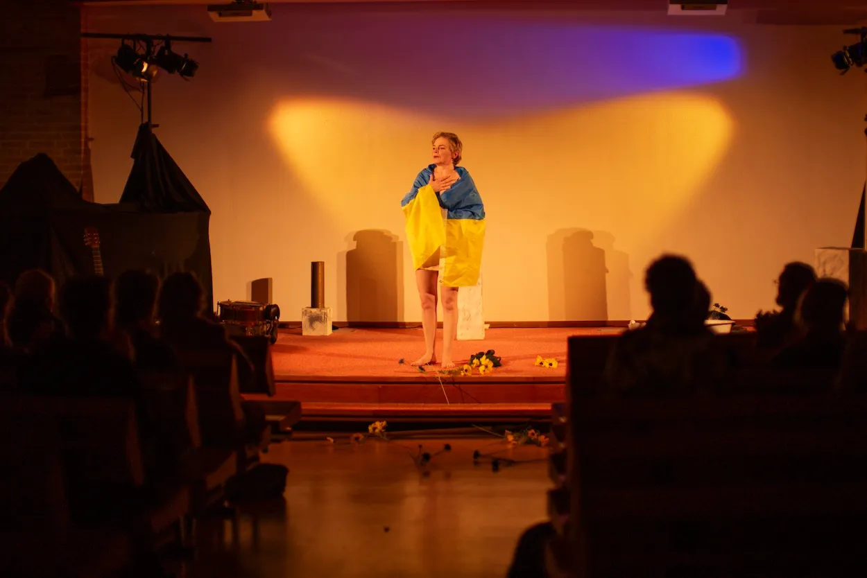 ksenia-speelt-zij-zagen-oorlog-in-nijmegen-voor-oekraine_-37.jpg